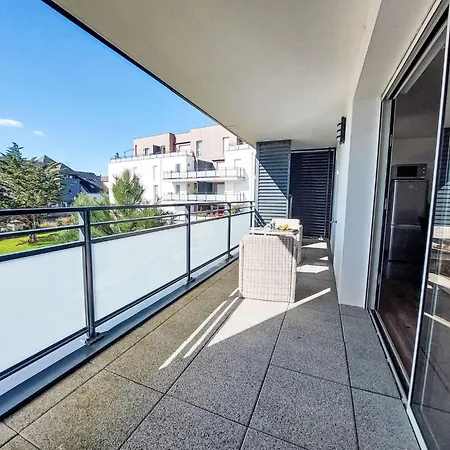Grand Balcon- Piscine Et Proche Du Port By Interhome *