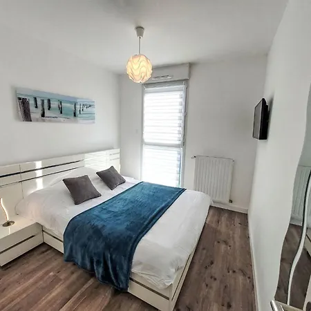Apartment Grand Balcon- Piscine Et Proche Du Port By Interhome Arzon