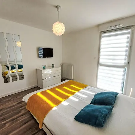 Grand Balcon- Piscine Et Proche Du Port By Interhome Apartment
