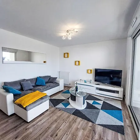 Grand Balcon- Piscine Et Proche Du Port By Interhome Apartment